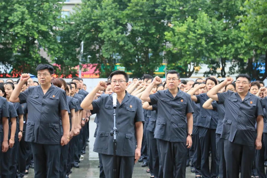 小小兵团